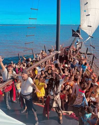 PASSEIO BARCO PIRATA