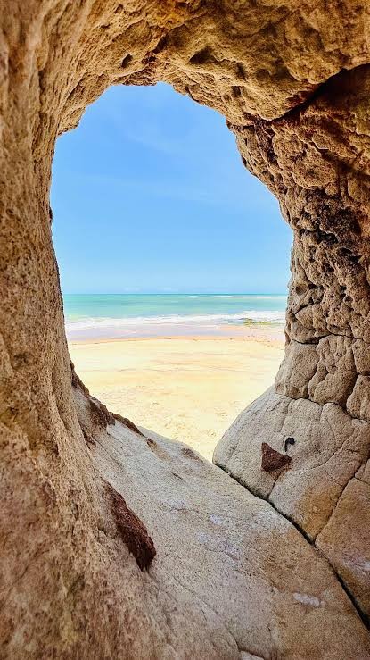PRAIA DO ESPELHO